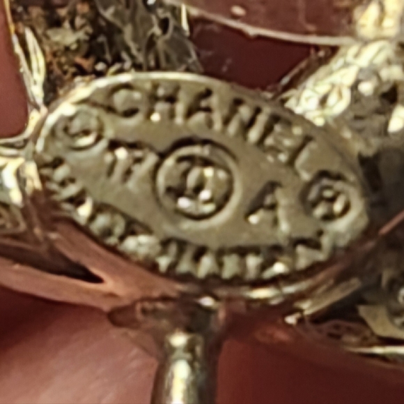 🔥Chanel CC Moon Crystal Faux Pearl Dangle Piercing Earrings - Picture 11 of 12